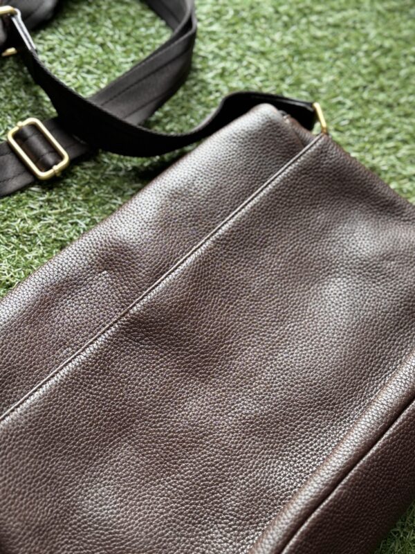 DAKS Men's Briefcase Cowhide Messenger Bag Crossbody - Image 6